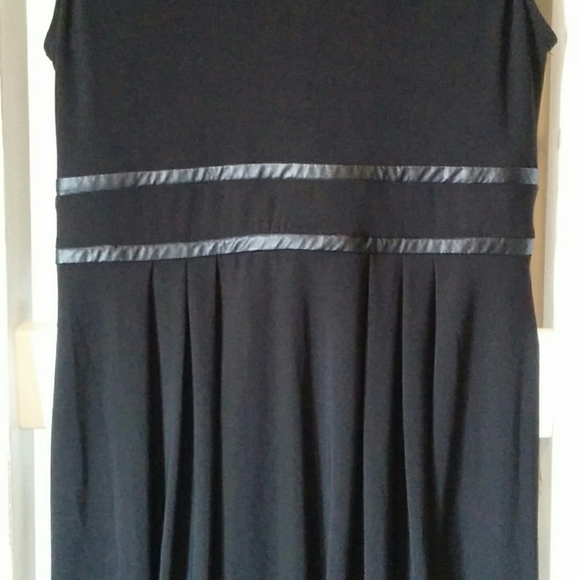 Evan-Picone Little Black Dress, Size 12 - Picture 8 of 12